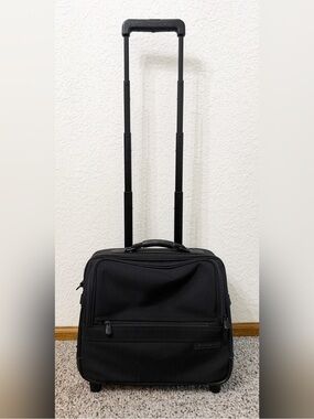 Briggs & Riley Baseline Rolling Cabin Bag Carry On - Black